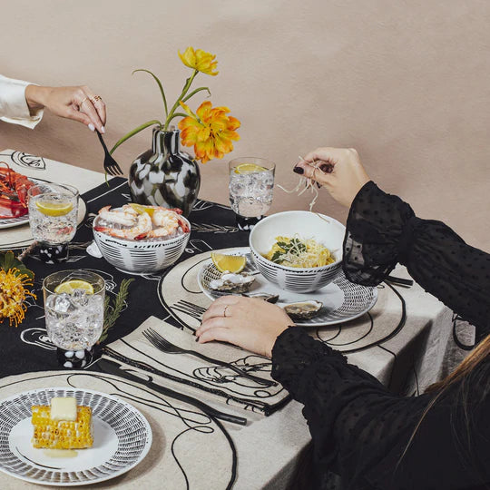 Misette-Minimalist-line-drawing-Dinner-plate-set