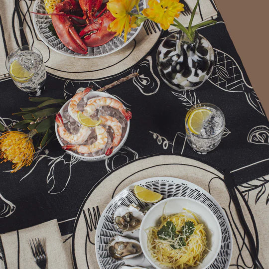 Misette-Minimalist-line-drawing-linen-placemat-set