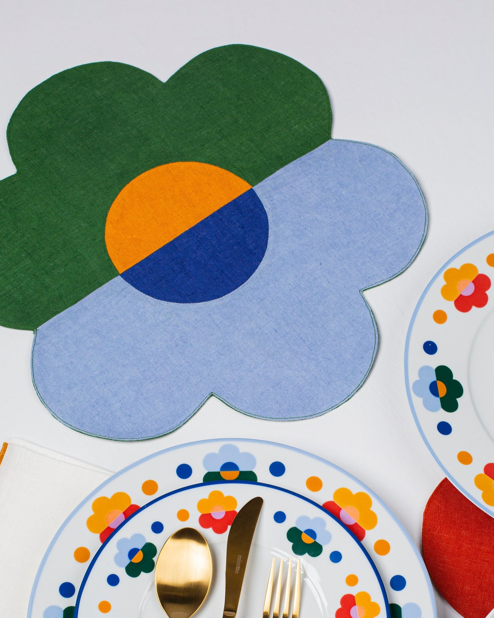 Misette-blue-greent-flower-linen-placemat-set